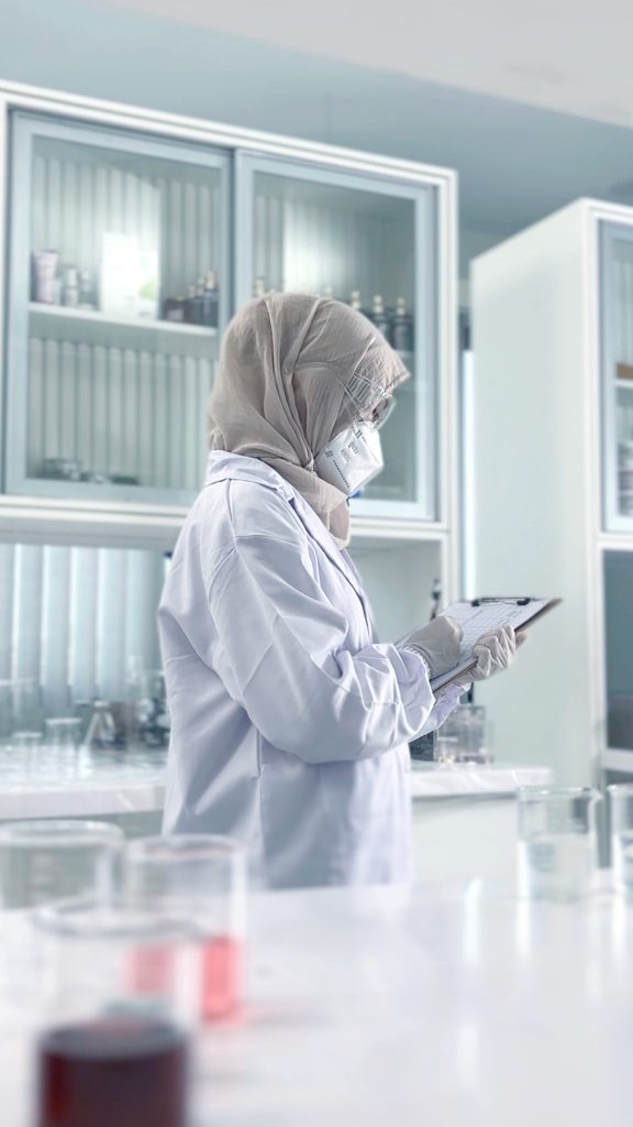 Syarat dan Prosedur Maklon Skincare: Panduan Lengkap Membangun Brand Kosmetik Sendiri | Maklon Kosmetik dan Skincare Terbaik di Jakarta dan Tangerang | PT. Sinar Alfa Omega