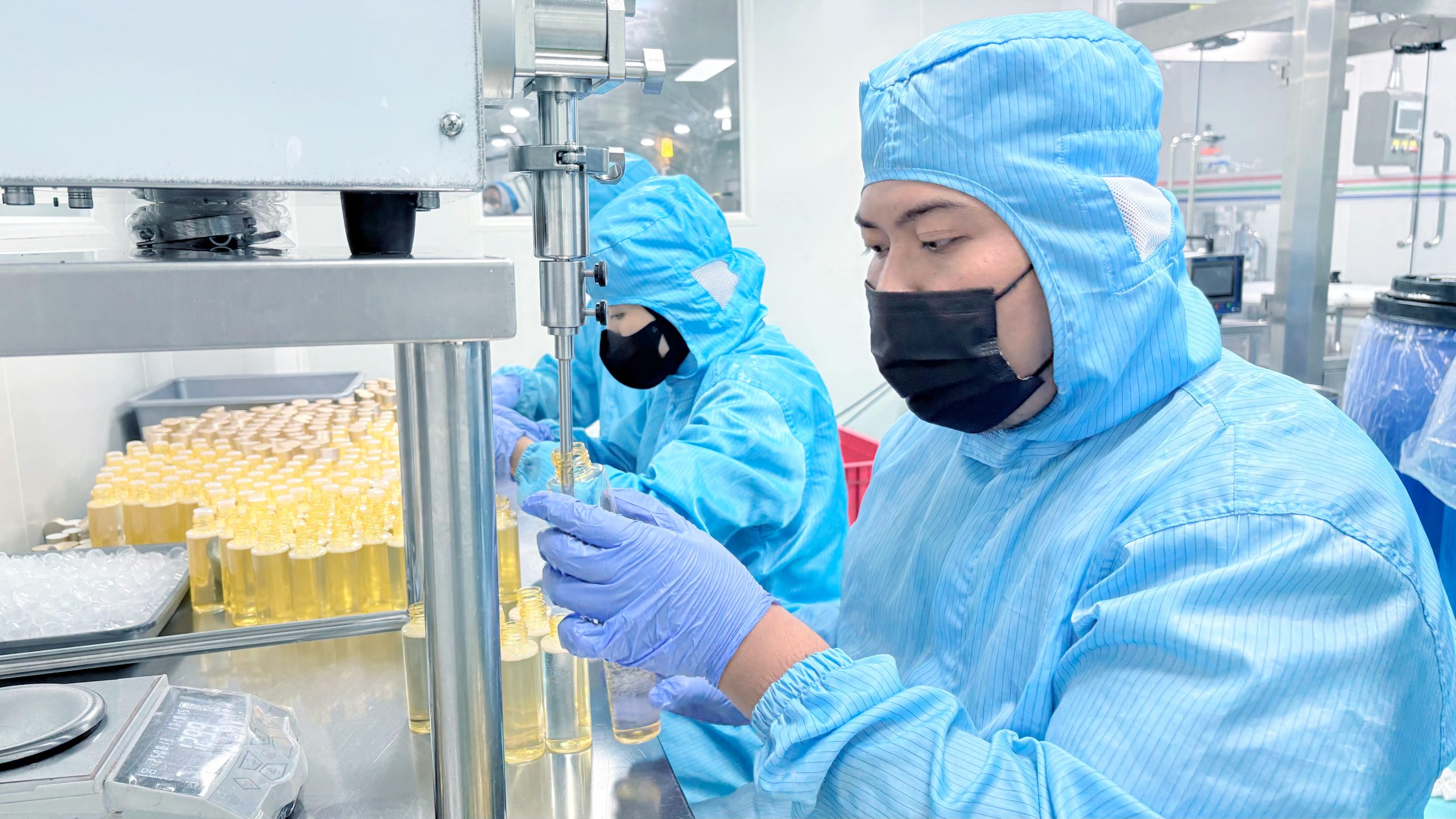 Mengenal Lebih Dekat OEM, ODM, dan Private Label dalam Industri Kosmetik: Pilih Jalur Terbaik untuk Brand Kamu | Jasa Maklon Skincare Kosmetik Parfum Terbaik di Jakarta dan Tangerang | Sinar Alfa Omega