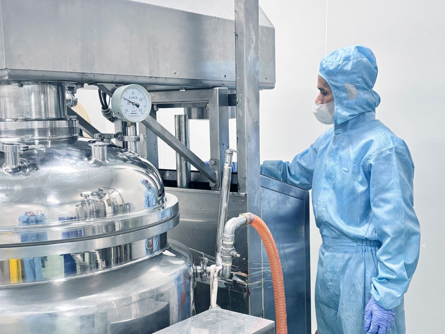 Jangan Asal Viral, Brand Skincare, Kosmetik, atau Parfum Kamu Harus Punya Fondasi Kuat! | Jasa Maklon Skincare Kosmetik Parfum Terbaik di Jakarta dan Tangerang | Sinar Alfa Omega 