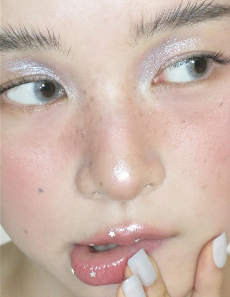 Pinterest Predicts 2026: Intip Tren Beauty yang Bakal Viral, Dari Alien Look Sampai Koleksi Parfum Personal! | Jasa Maklon Skincare Makeup Parfum Terbaik dan Terpercaya di Jakarta dan Tangerang | Sinar Alfa Omega