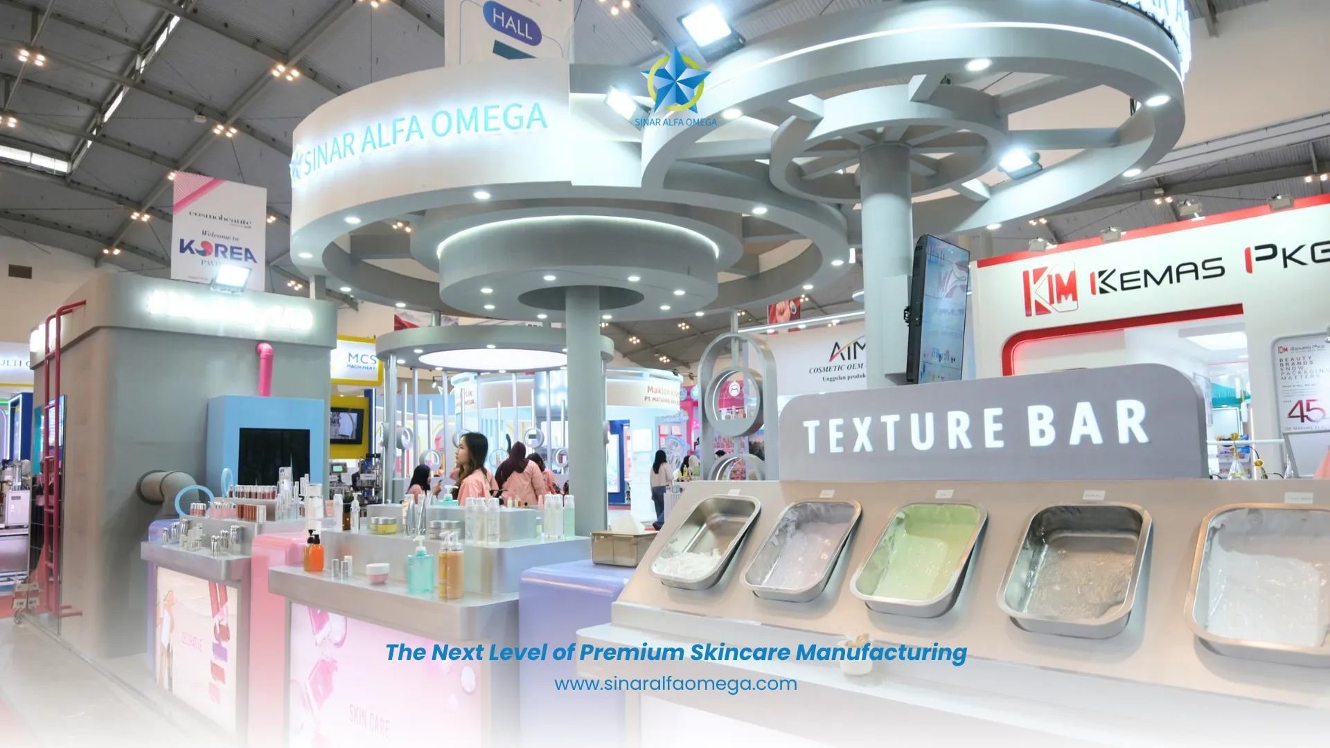 Sinar Alfa Omega Hadirkan Konsep Pabrik Unik di Cosmobeauté Indonesia 2026